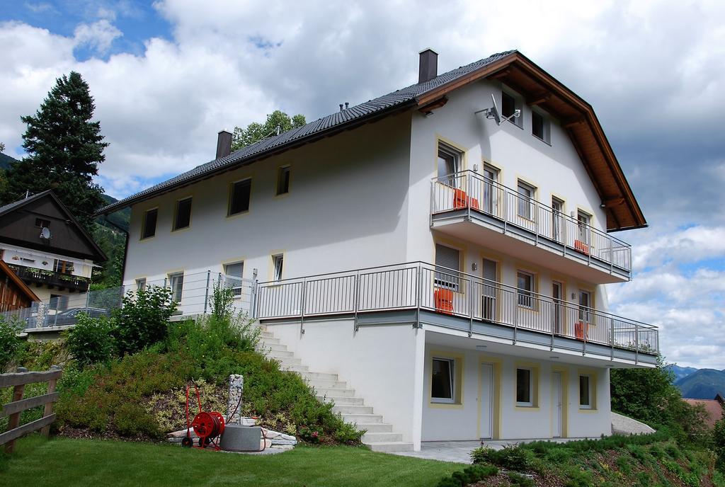 Haus Pflaum Lägenhet Dellach im Drautal Exteriör bild
